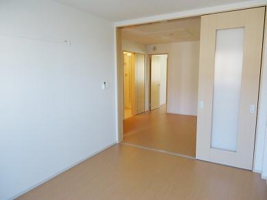 その他部屋・スペース　ダイニングへの導線もよく使いやすいお部屋♪