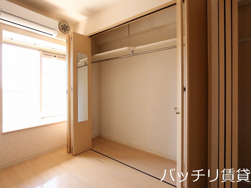 収納　別号室写真の為現況を優先致します。
