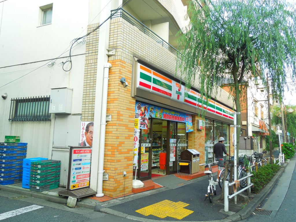 コンビニ　セブンイレブン（コンビニ）まで72m