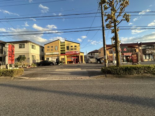 飲食店　娘娘飯店（飲食店）まで211m
