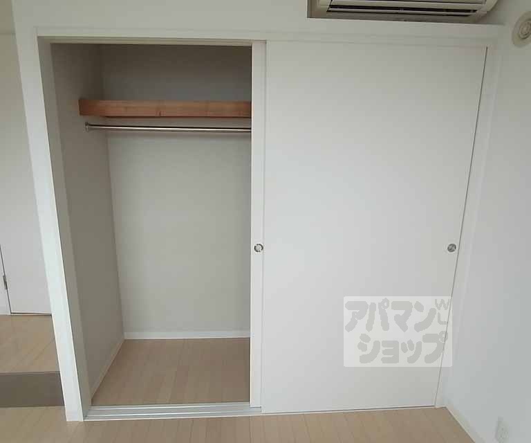 収納　クローゼット