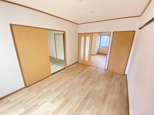 居室・リビング　フローリングです！