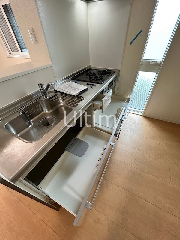 キッチン　別タイプのお部屋です