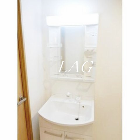 洗面設備　洗面台です。