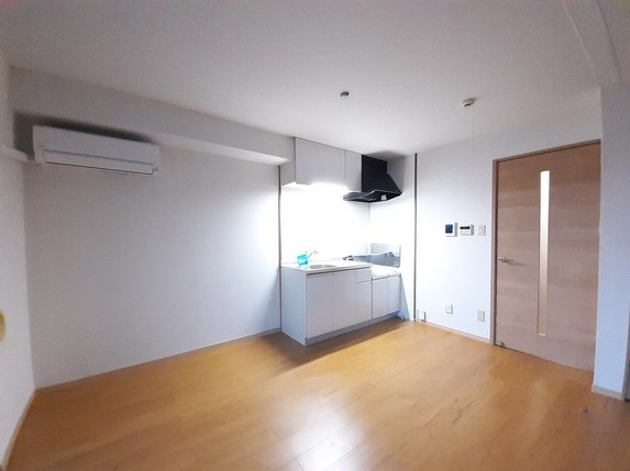 居室・リビング　日当たり良好です。