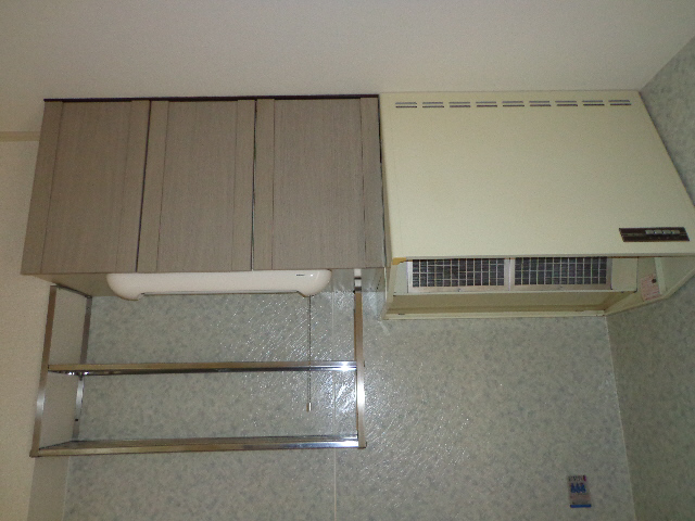 キッチン　キッチン上部収納