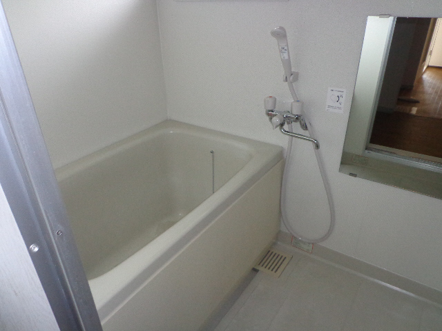 バス・シャワールーム　浴室