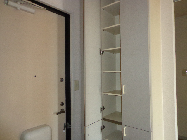 収納　シューズボックス