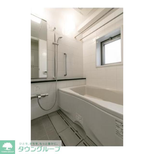 バス・シャワールーム　※写真は同タイプ住戸です。