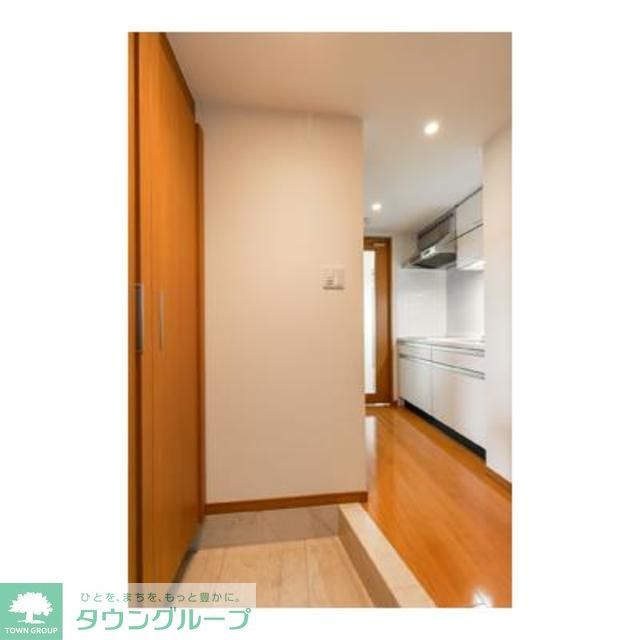 玄関　※写真は同タイプ住戸です。