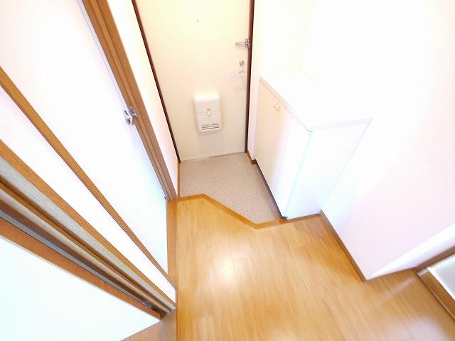 玄関　落ち着いた玄関です
