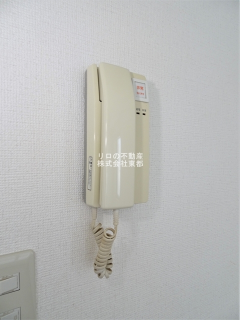 セキュリティ　来客時に便利なインターホン付です☆