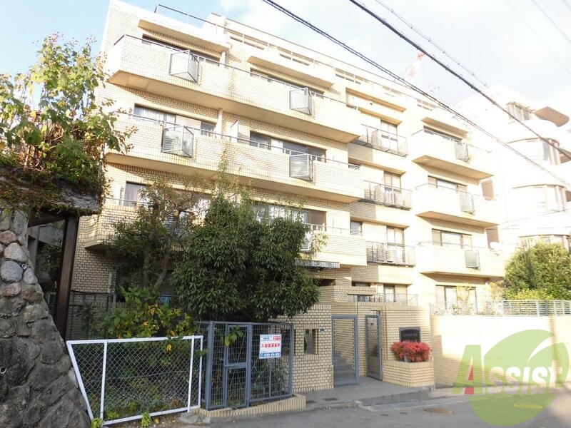 建物外観　落ち着いた外観です