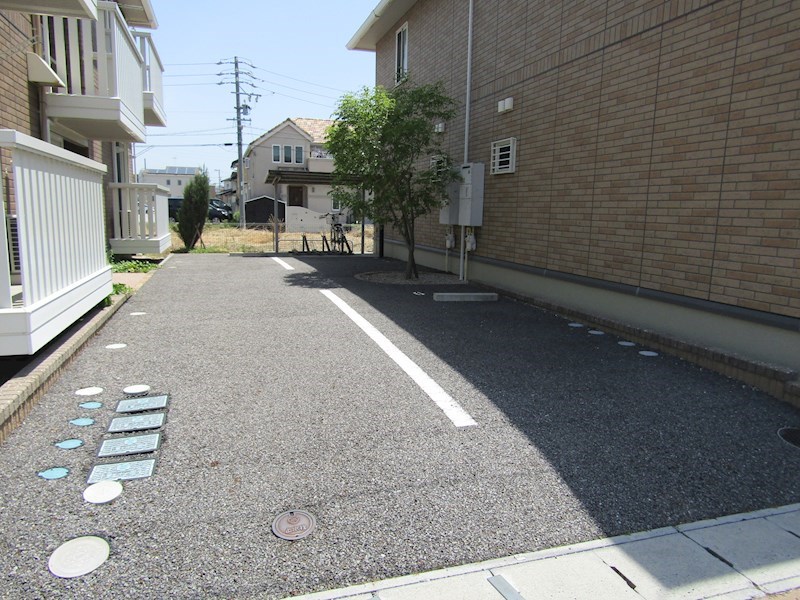 駐車場　駐車場