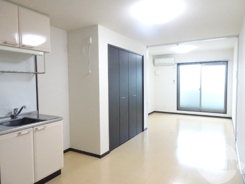 居室・リビング　開放感のあるお部屋です♪