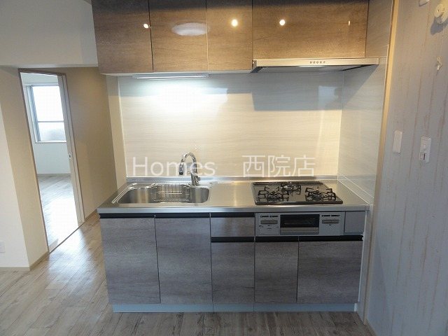 キッチン　※同タイプ4C号室の写真です★（実際のお部屋とは異なります）