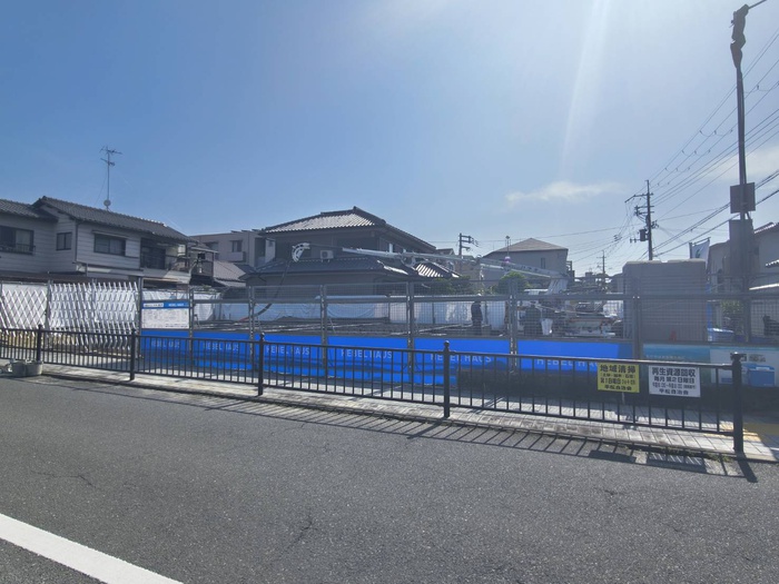 建物外観　建築中