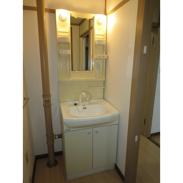 洗面設備　同物件別部屋写真