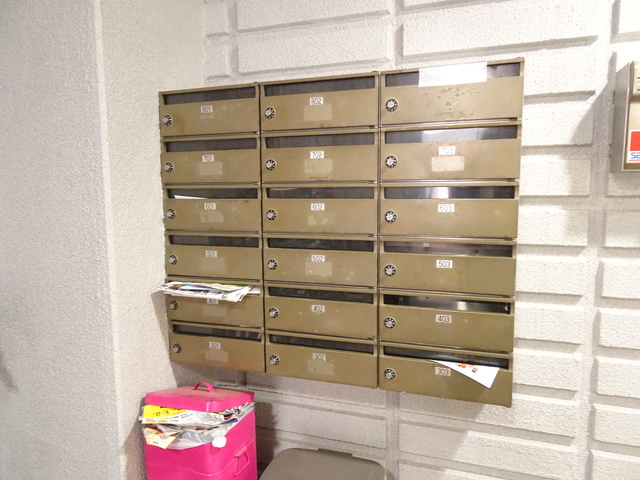 その他共有部分　お部屋に直接投函されない集合ポストです☆