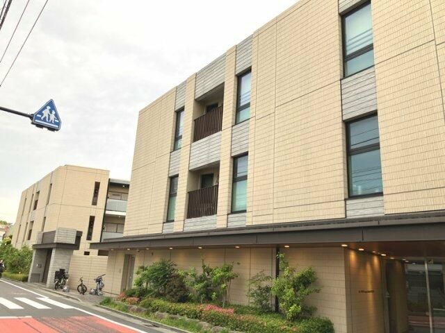 建物外観　外観は落ち着いています
