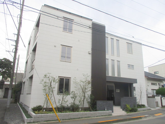建物外観　２０１７．１０完成　耐震耐火構造に優れた旭化成ヘーベルメゾン