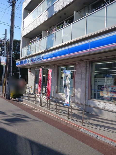 コンビニ　ローソン（コンビニ）まで216m