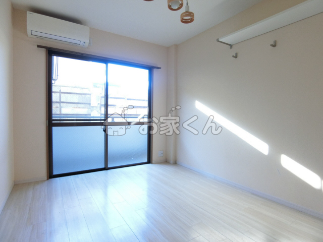 居室・リビング　洋室(写真は別のお部屋です)