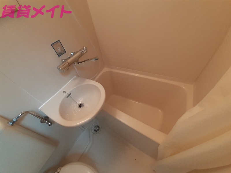 バス・シャワールーム　別部屋写真