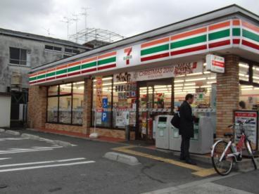 コンビニ　セブン-イレブン大阪田川３丁目店（コンビニ）まで260m