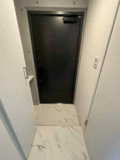 玄関　明るい玄関です