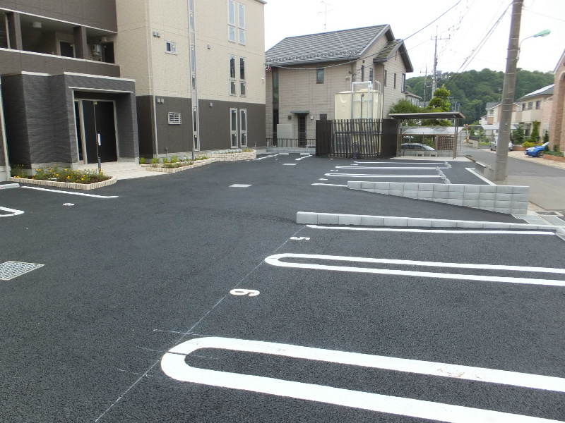 駐車場　駐車場