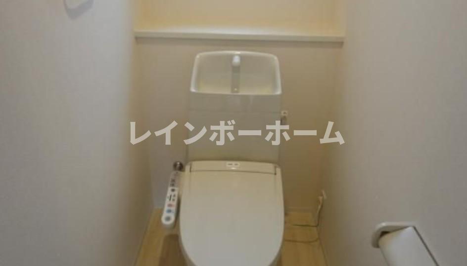 トイレ　落ち着いたトイレです