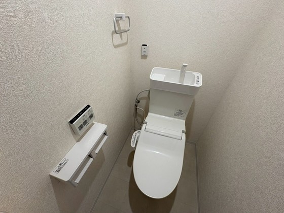 トイレ　※別の部屋の写真です