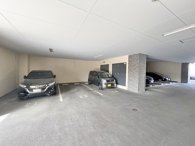 その他　駐車場