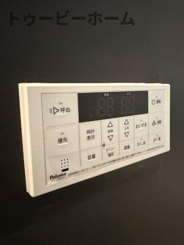 洗面設備　明るい洗面所です