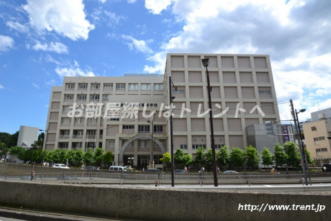 高校・高専　東京都立新宿高等学校（高校・高専）まで1100m