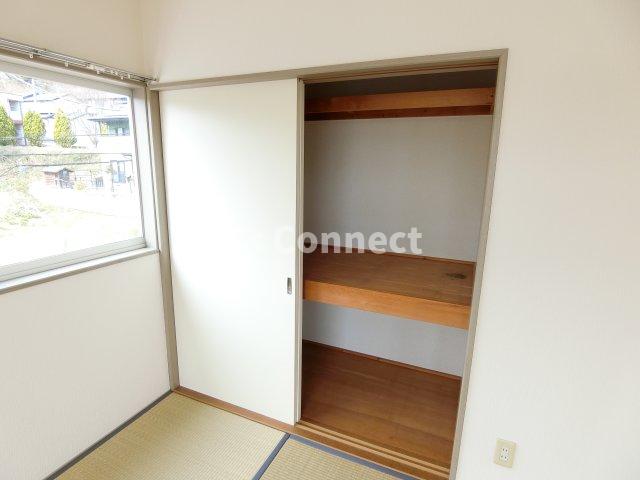 収納　１間の収納でお荷物もすっきりしまえます。