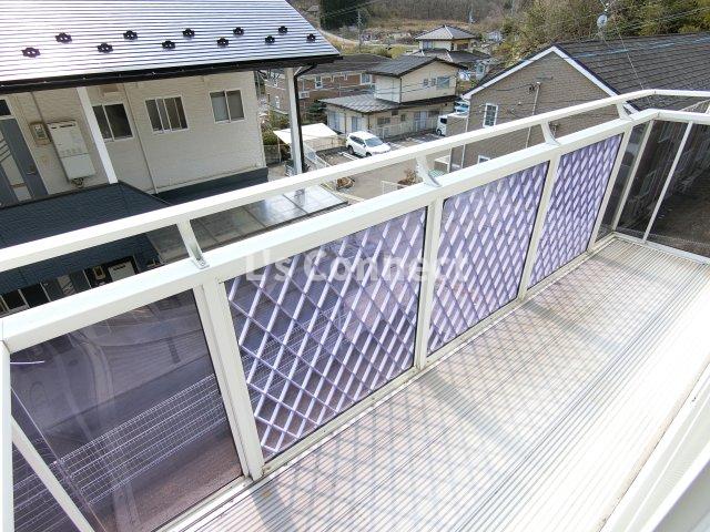 バルコニー　晴れた日には洗濯物もたくさん干せます。