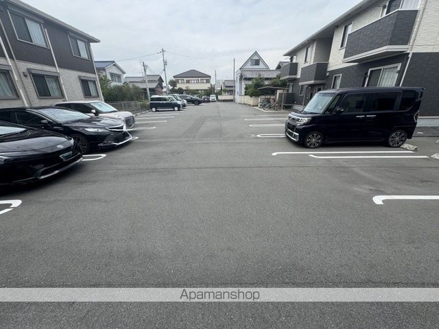 福山市 2階建 築5年の内装写真