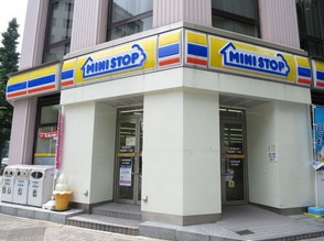 コンビニ　ミニストップ神田美土代町店（コンビニ）まで172m