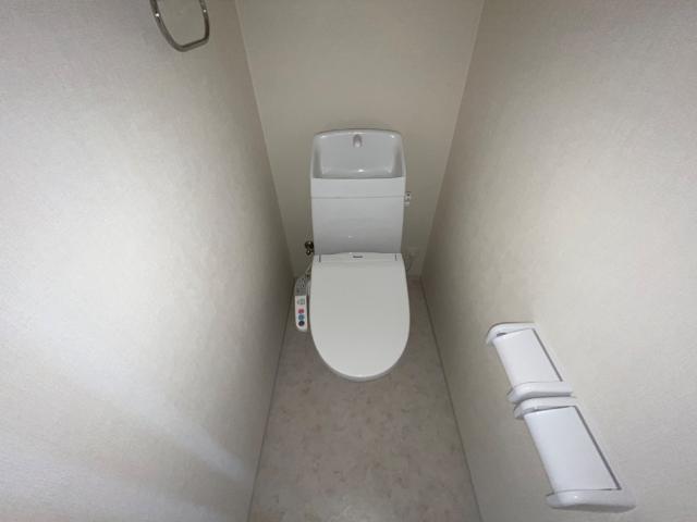 トイレ　シャワー付トイレ