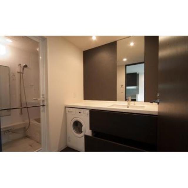 洗面設備　※写真は同タイプ住戸です。