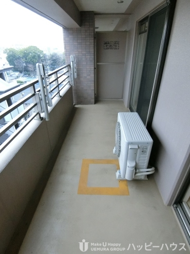 バルコニー　別部屋の為、現況優先