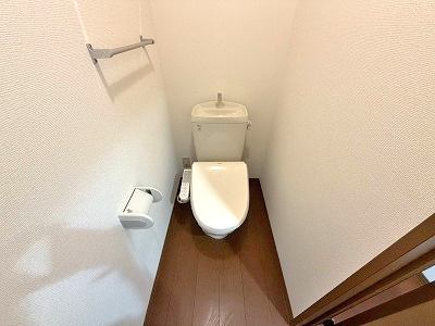 ルミエール B棟のトイレ写真