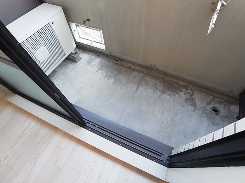 バルコニー　別部屋のお写真です。ご参考までに！