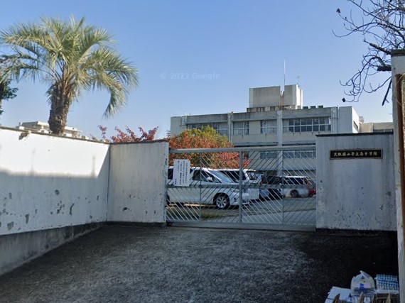 中学校　大阪狭山市立南中学校（中学校）まで912m