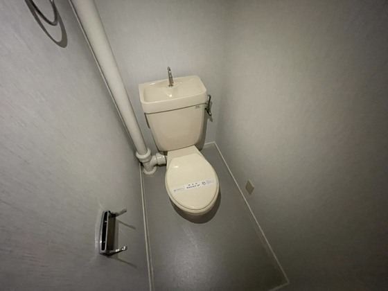 トイレ　※別部屋の写真です
