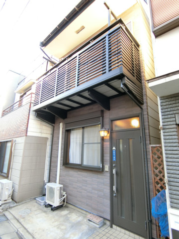 建物外観　南向きの一戸建です。