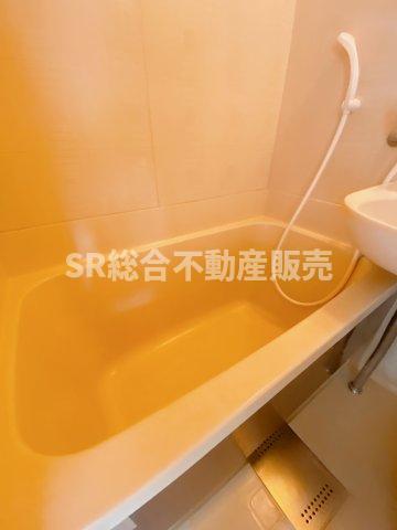 バス・シャワールーム　浴室とっても綺麗で気持ち良いです♪