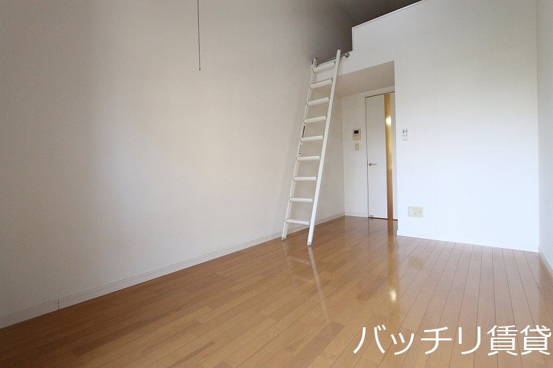 居室・リビング　画像は同型タイプの為現状を優先致します。